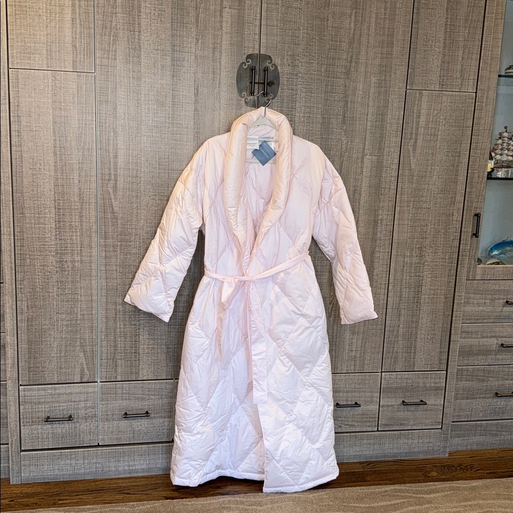 Cuddle Down Robe - Picture 4 of 17